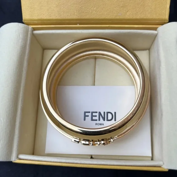 Fendi The Fendista bracelet/ Runway Piece/ Never Worn/ Gorgeous 😍 Bracelets